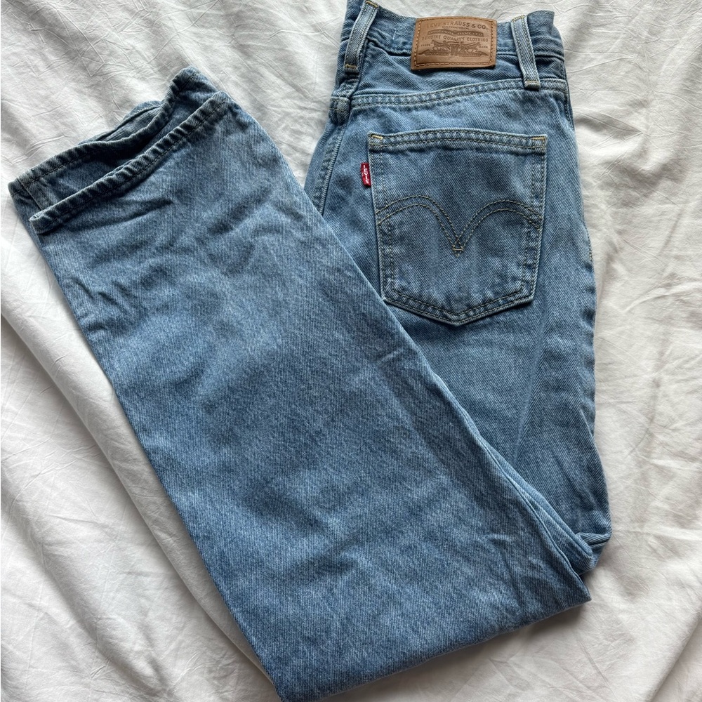 Levi's womans Light Blue Straight Jeans
